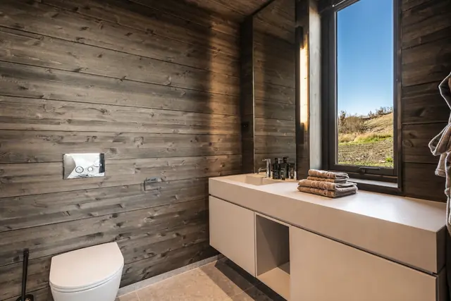 Bathroom overview